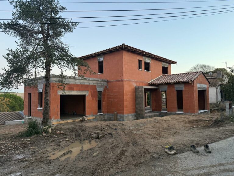 maison en construction brique
